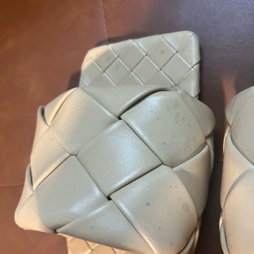 Bottega Veneta Lido Sandals Size 38 Cream Intrecciato Woven Leather Slides - Picture 7 of 16